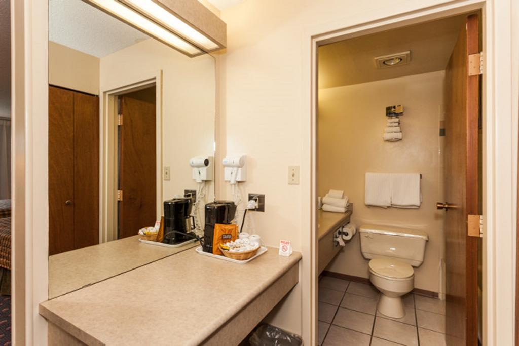 Howard Johnson By Wyndham Nanaimo Harbourside Ruang foto