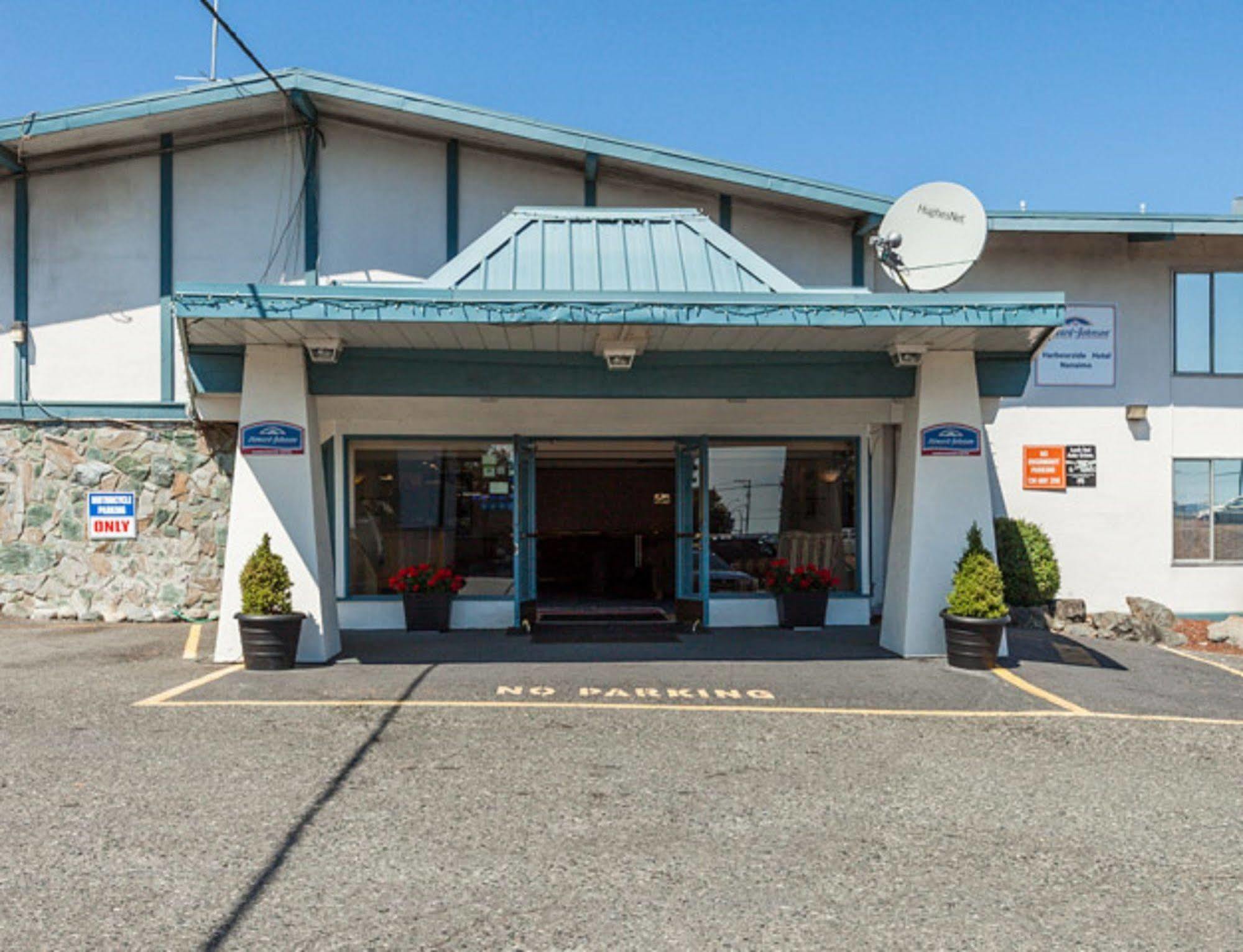 Howard Johnson By Wyndham Nanaimo Harbourside Bagian luar foto