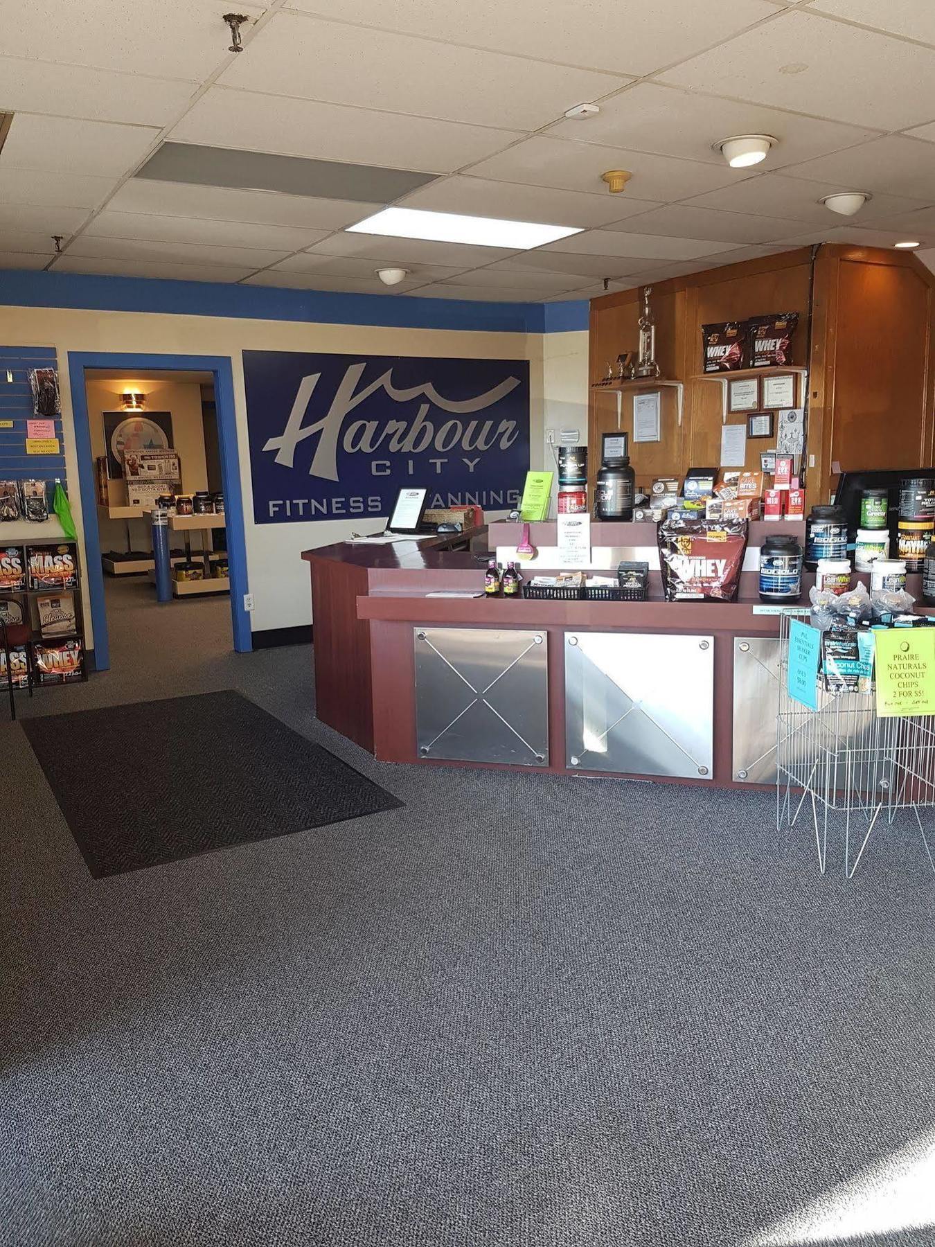 Howard Johnson By Wyndham Nanaimo Harbourside Bagian luar foto